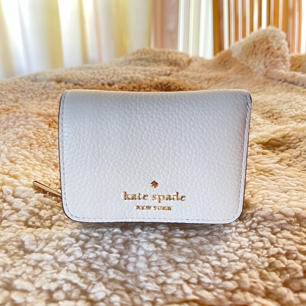 SOLD~Kate Spade White Tri Fold Wallet w/ Zipper